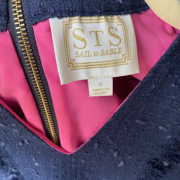 Navy tweed Sail to Sable dress, with pink accents. - Picture 4 of 4